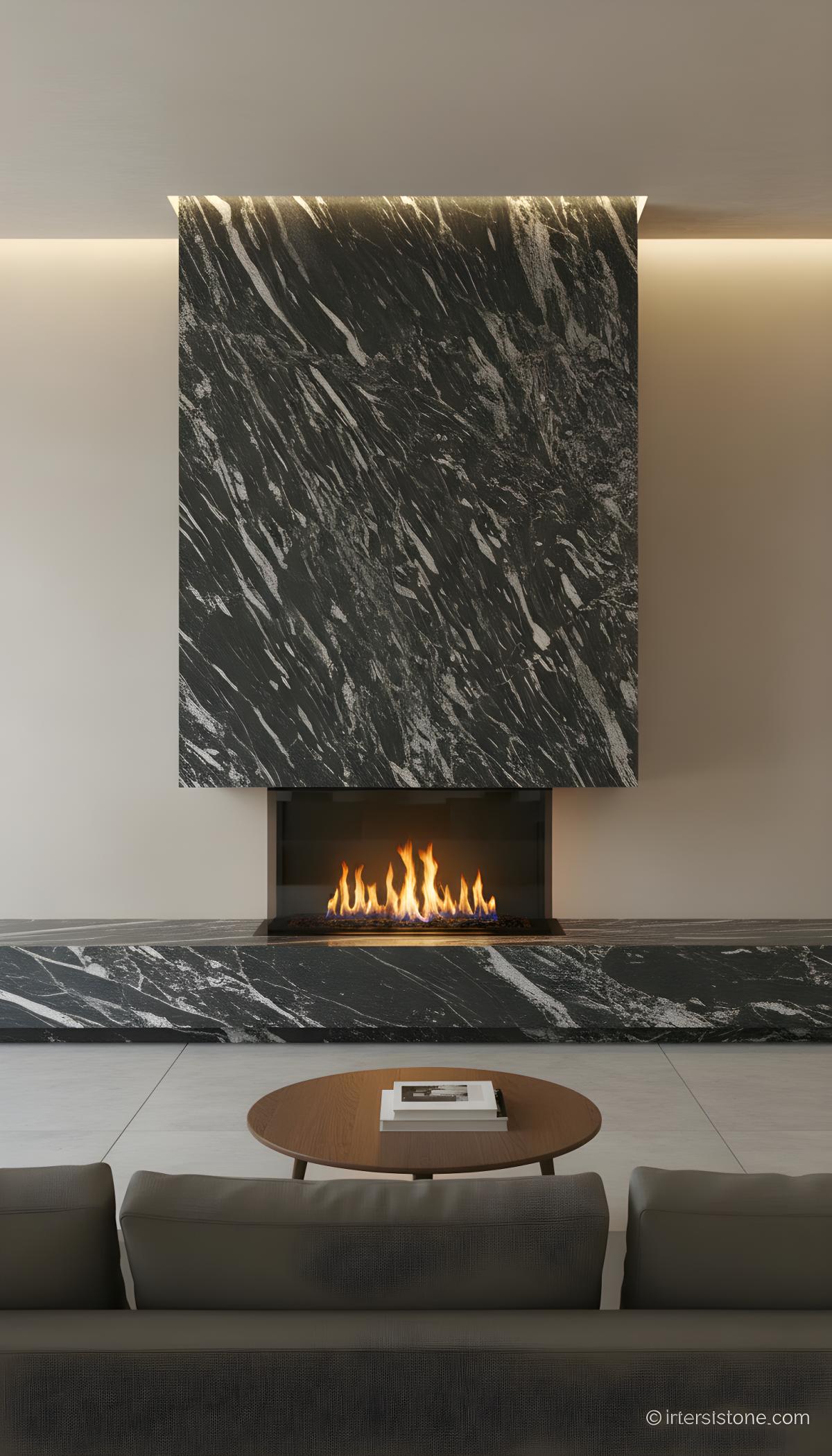 Indyjski granit o głębokiej czerni z białymi smugami. Black Forest z oferty Interstone to twardy, elegancki materiał idealny na blaty i posadzki.